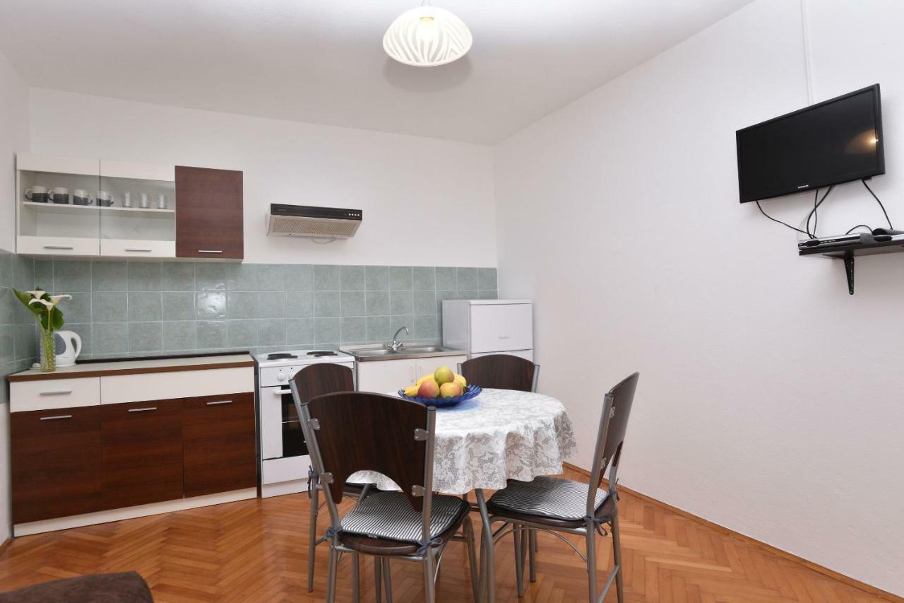 Apartments Katica プリモシュテン エクステリア 写真