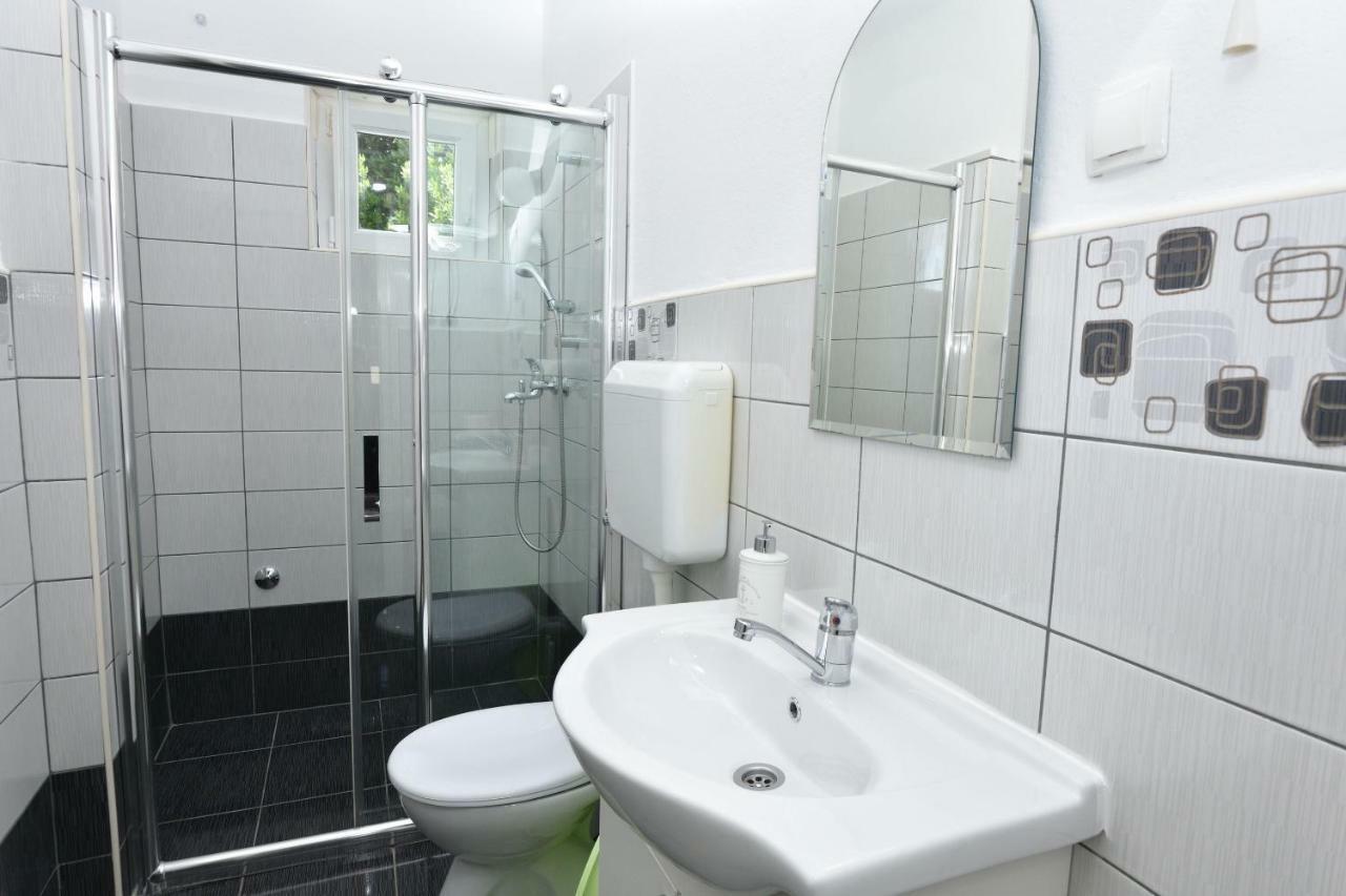 Apartments Katica プリモシュテン エクステリア 写真
