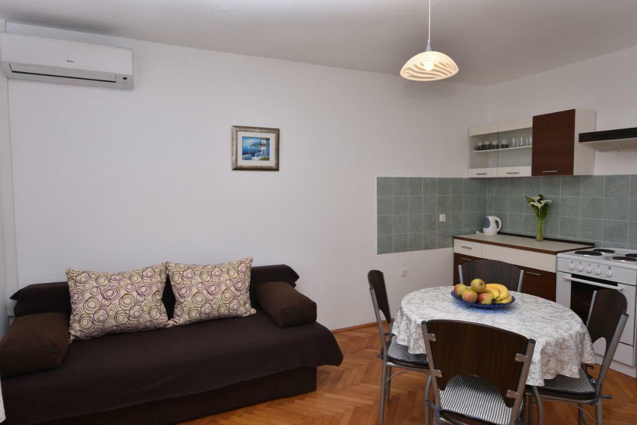Apartments Katica プリモシュテン エクステリア 写真